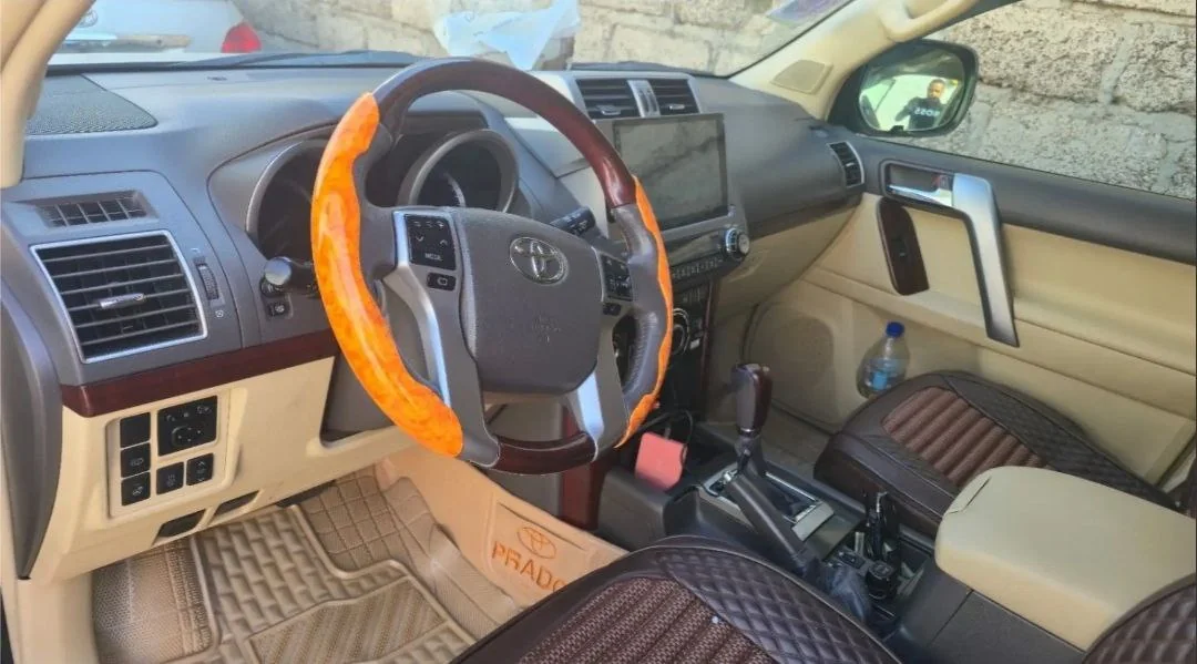 2017 Model-Toyota Landcruiser Prado