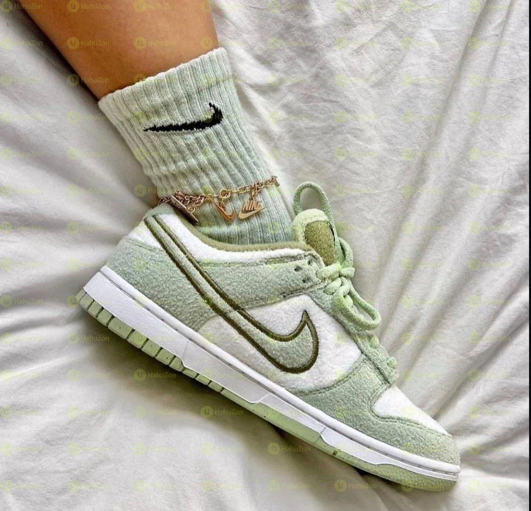 Nike Dunk Low SE Fleece Pack Honeydew Shoes