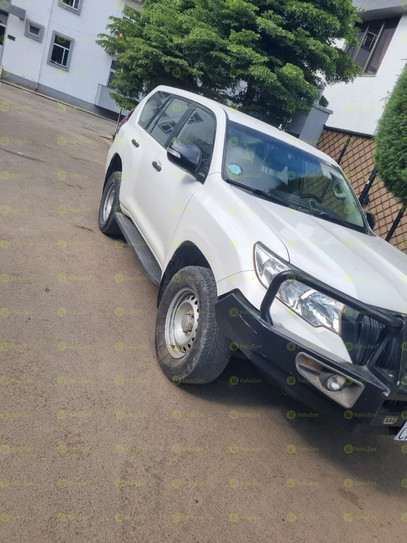 2018 Model-Toyota Landcruiser Prado