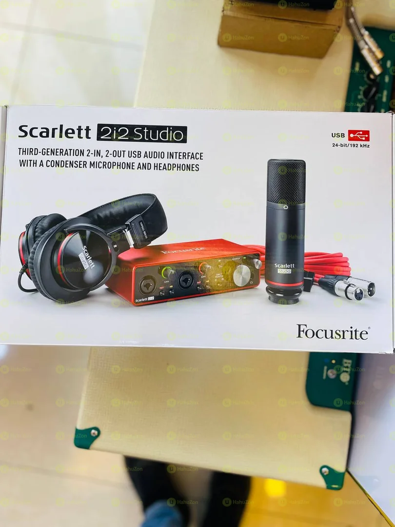 Focusrite Scarlet 2i2 Full Bundle