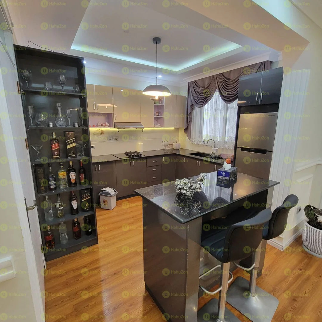 200 ካሬ የሚሸጥ ዘመናዊ B+G+3+ቴራዘ መኖርያ ቤት በአያት