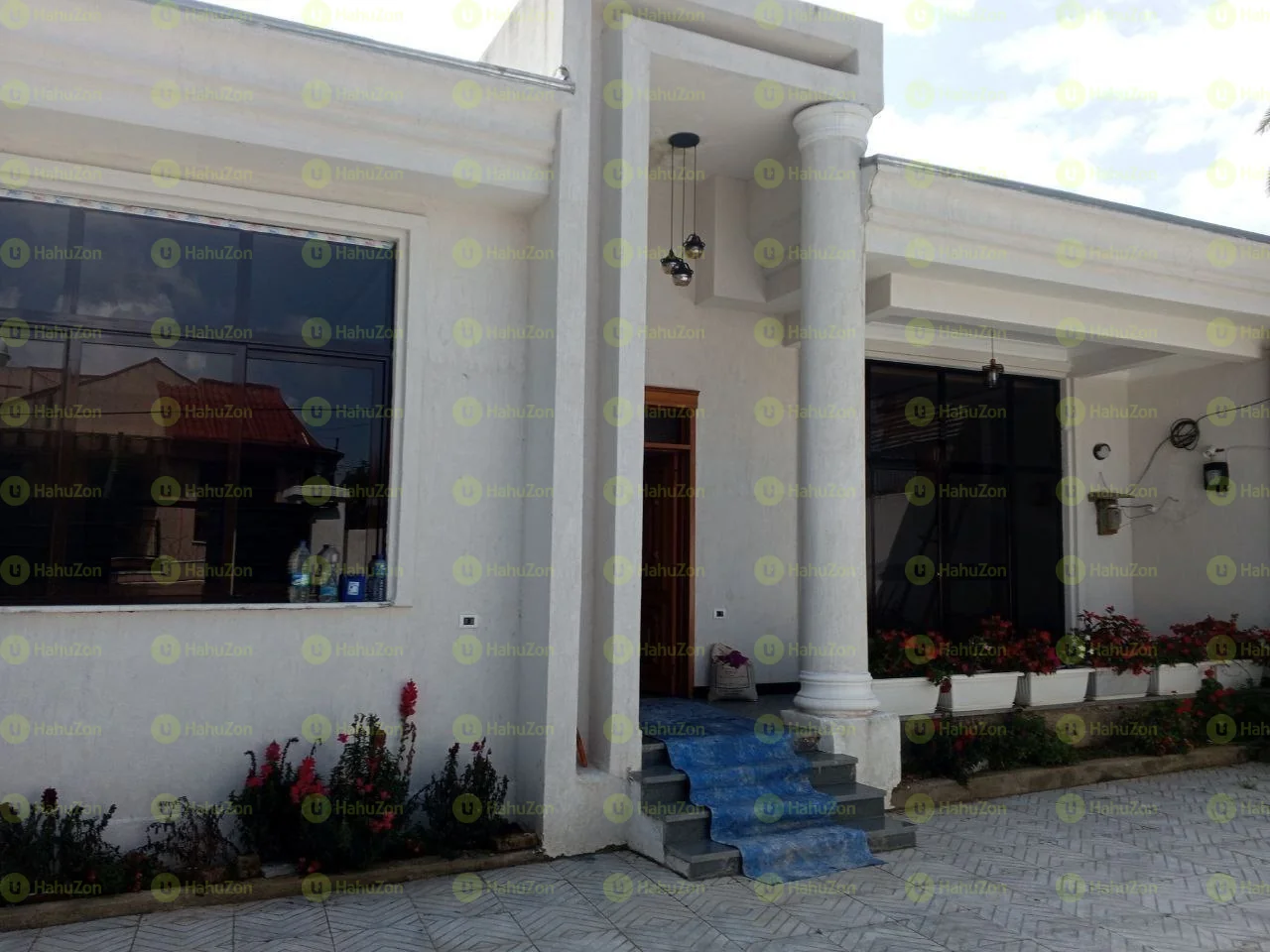 305 ካሬ የሚሸጥ ቤት በፈረንሳይ