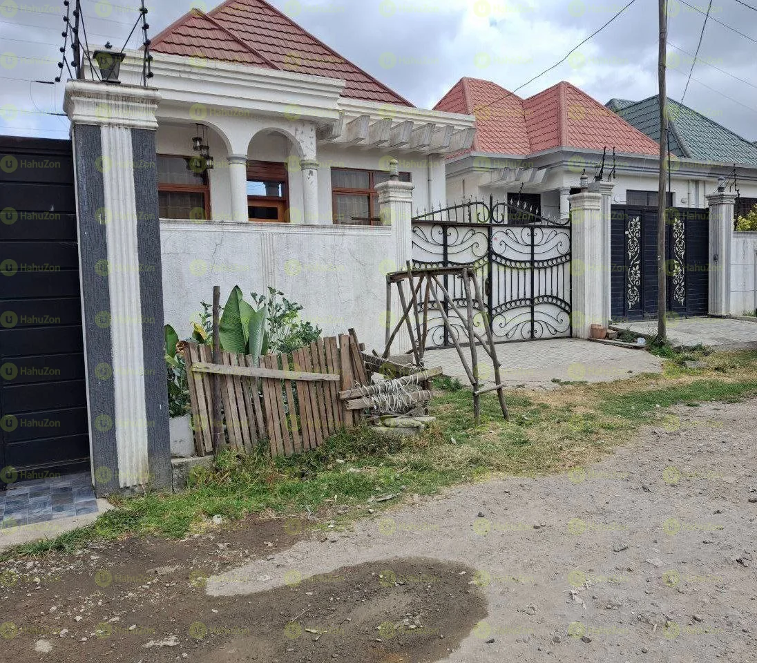 150 ካሬ የሚሸጥ ቤት በአያት
