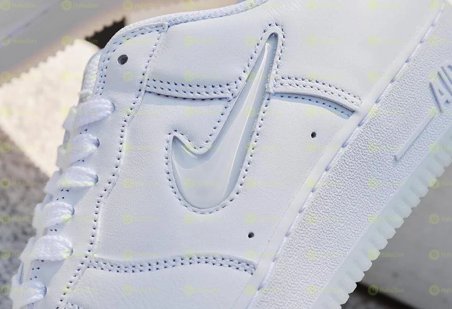 Nike Air Force 1 Low '07 White Jewel Men's Shoes