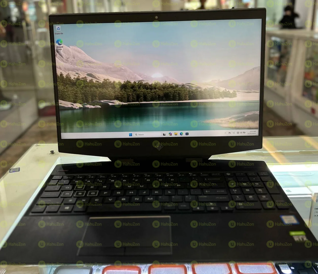 Hp Omen 15 Intel(R) Core  i7-9750H CPU Laptop