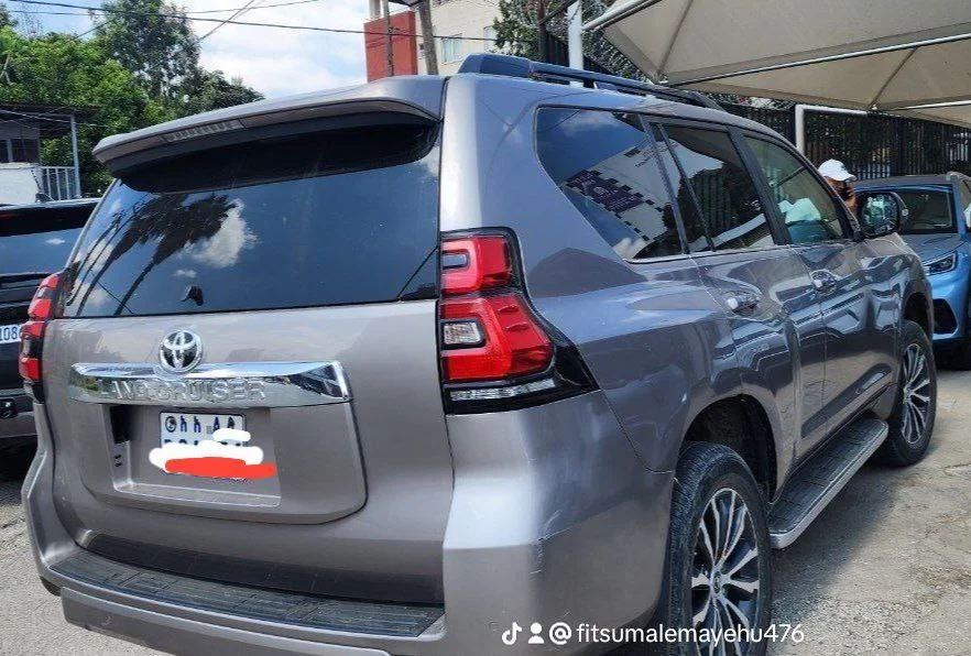 2021 Model-Toyota Land-cruiser Prado