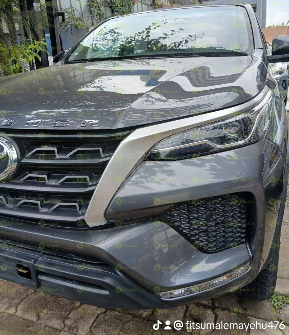 2005 Model-Toyota Fortuner