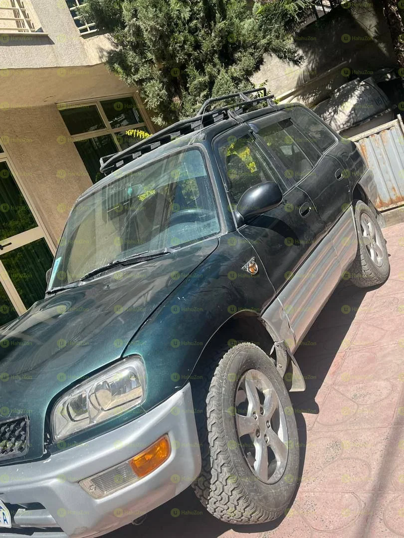 2000 Model-Toyota Rav4