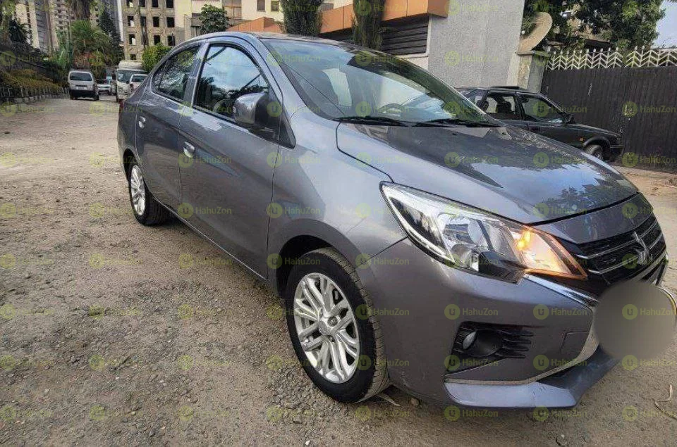 2022 Model-Attrage Mitsubishi