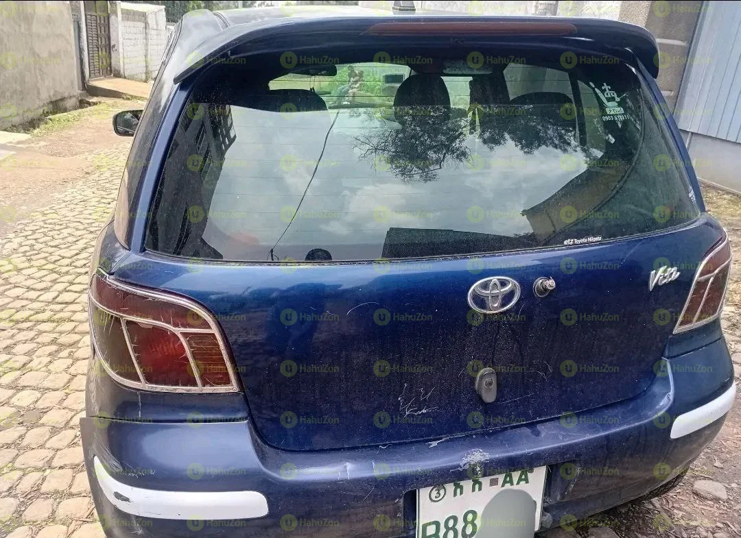 2004 Model-Toyota Vitz