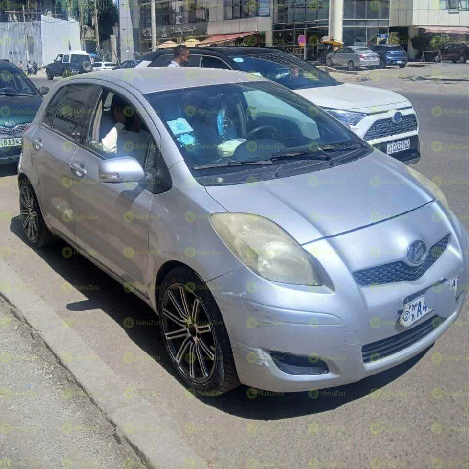 2007 Model-Yaris Compact