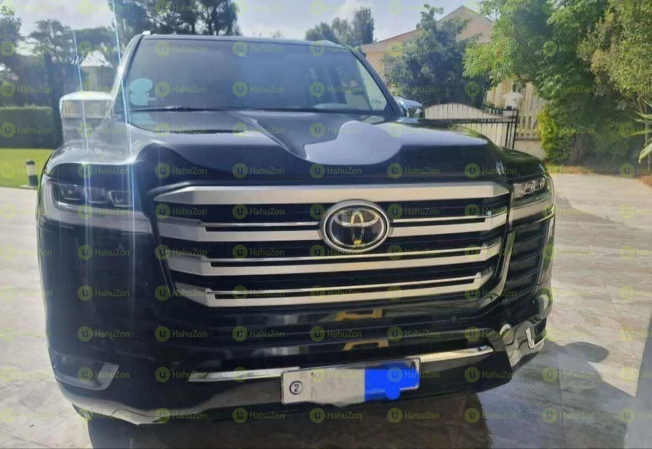 2023 Model- Toyota Landcruiser V-XR