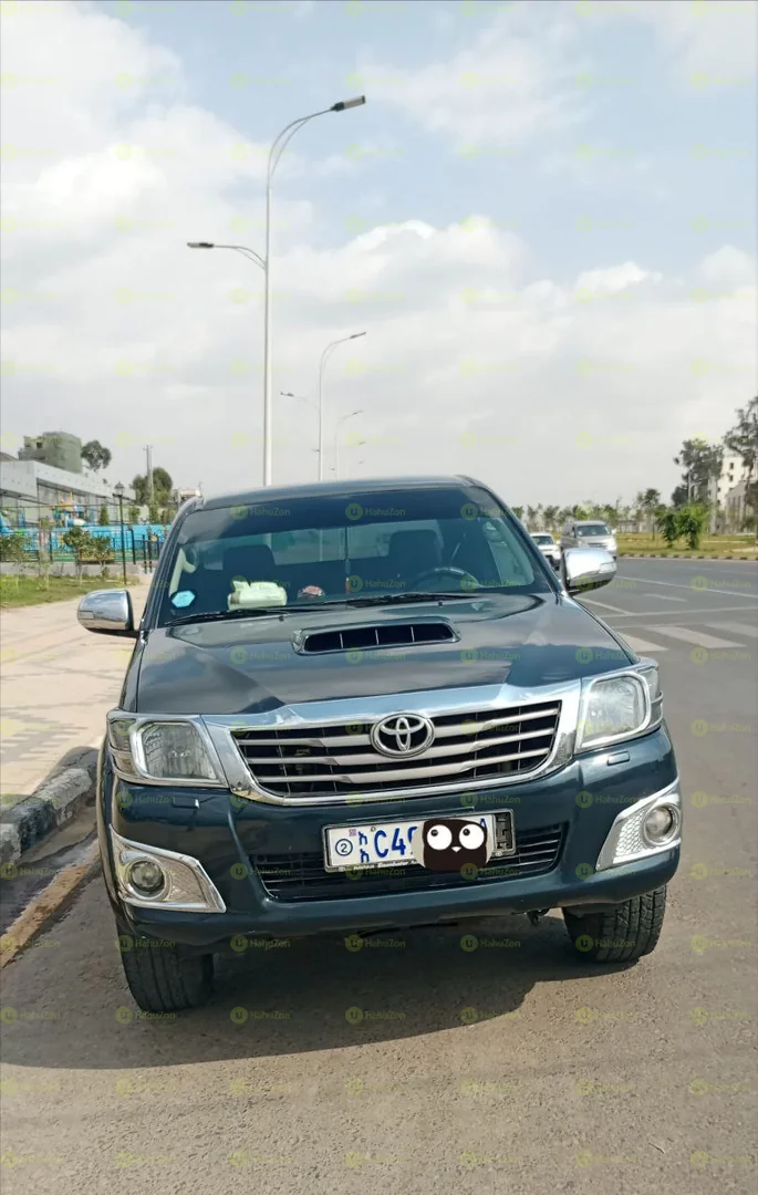 2014 Model- Toyota Hilux vego