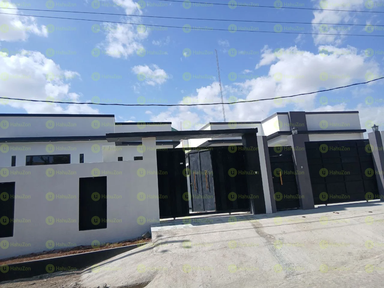 230 ካሬ የሚሸጥ ቪላ ቤት በሚት