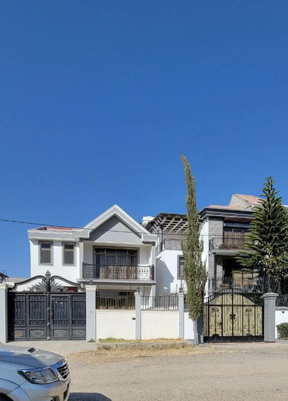 250 ካሬ የሚሸጥ መኖርያ ቤት በአያት