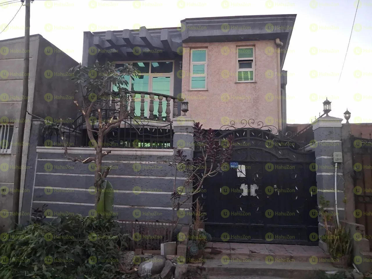 105 ካሬ የሚሸጥ G+1 ቤት በአያት