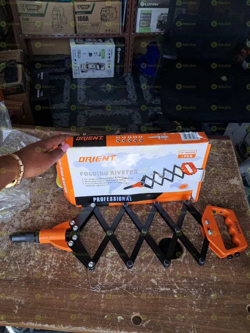 እሪቬት መምቻ