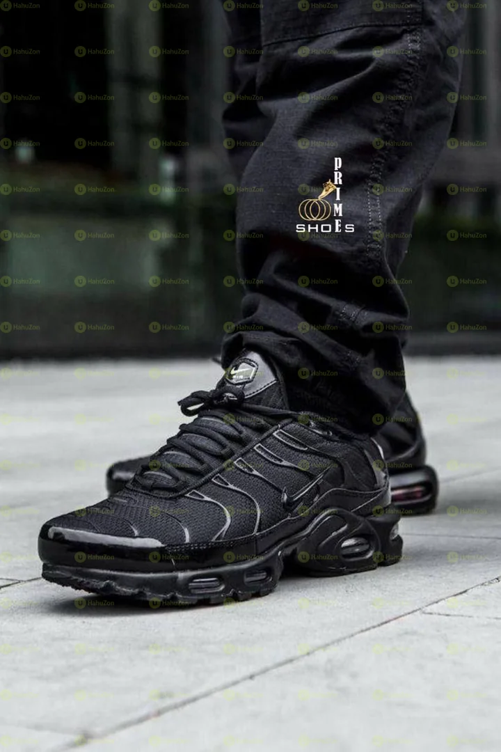 Nike Air Max Plus TN Triple Black Low Men's Shoes