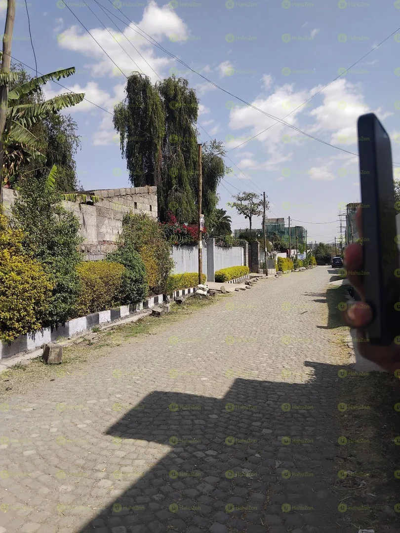 540 ካሬ የሚሸጥ ቦታ በጃክሮስ አካባቢ