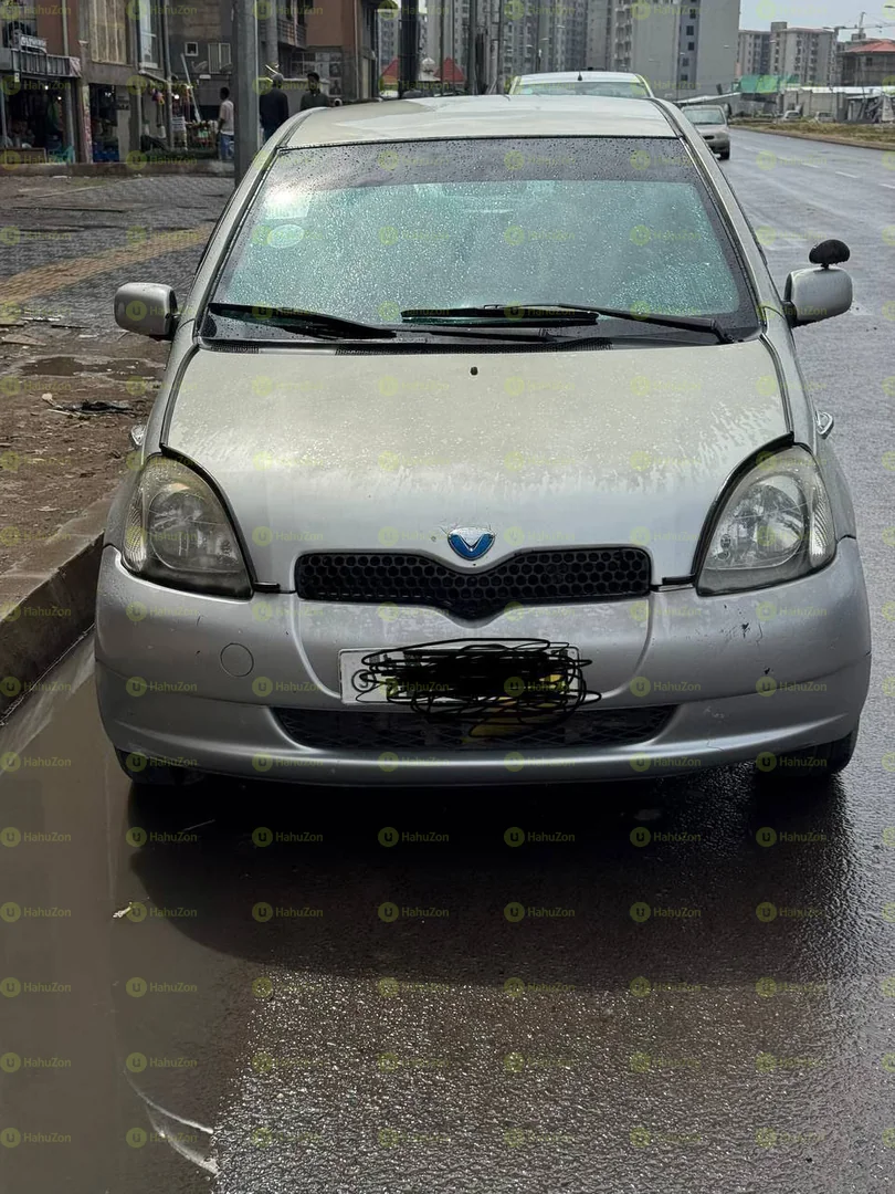 1999 Model-Toyota Vitz