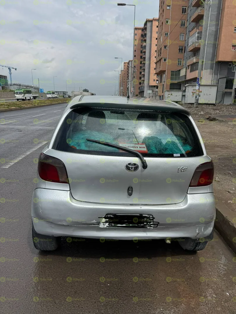 1999 Model-Toyota Vitz