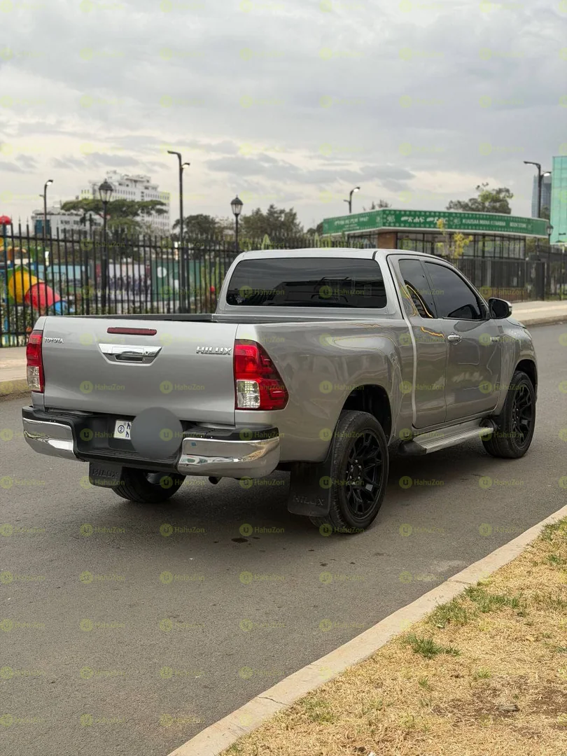 2017 Model_Toyota Revo King Cab