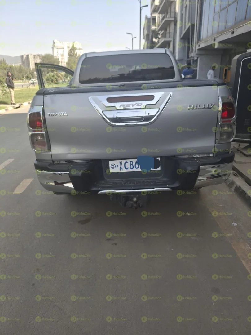 2023 Model-Toyota Hilux Double cup