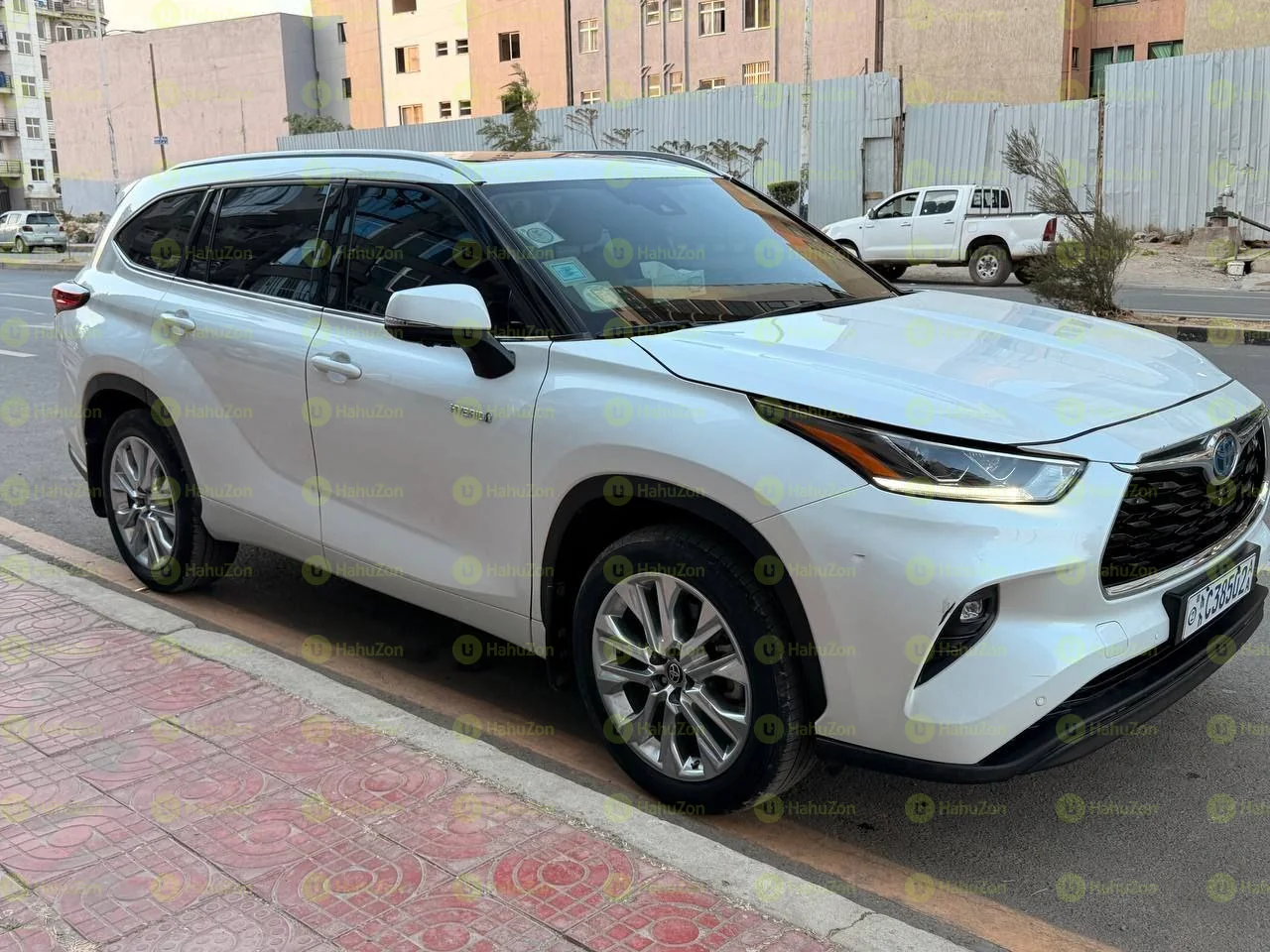 2023 Model-Toyota Highlander Hybrid