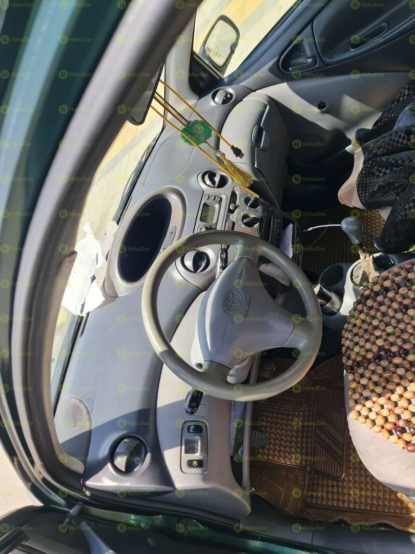 2001 Model-Toyota Vitz