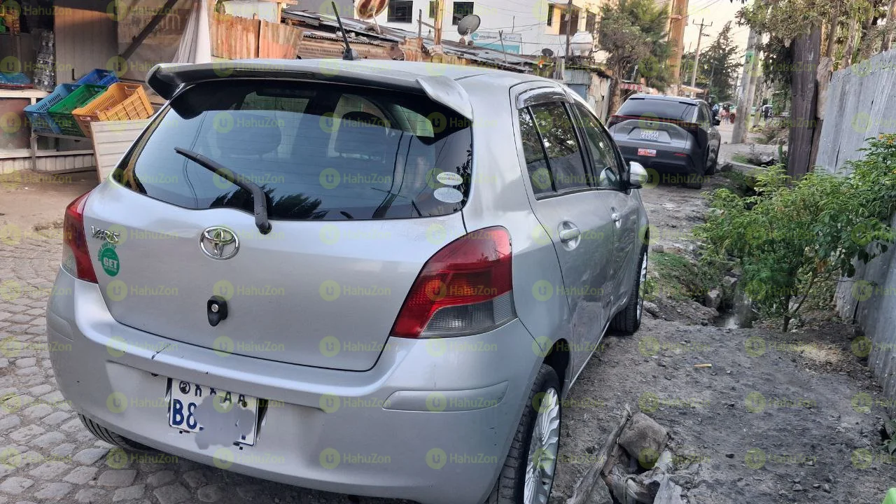 2011 Model-Toyota Yaris Compact