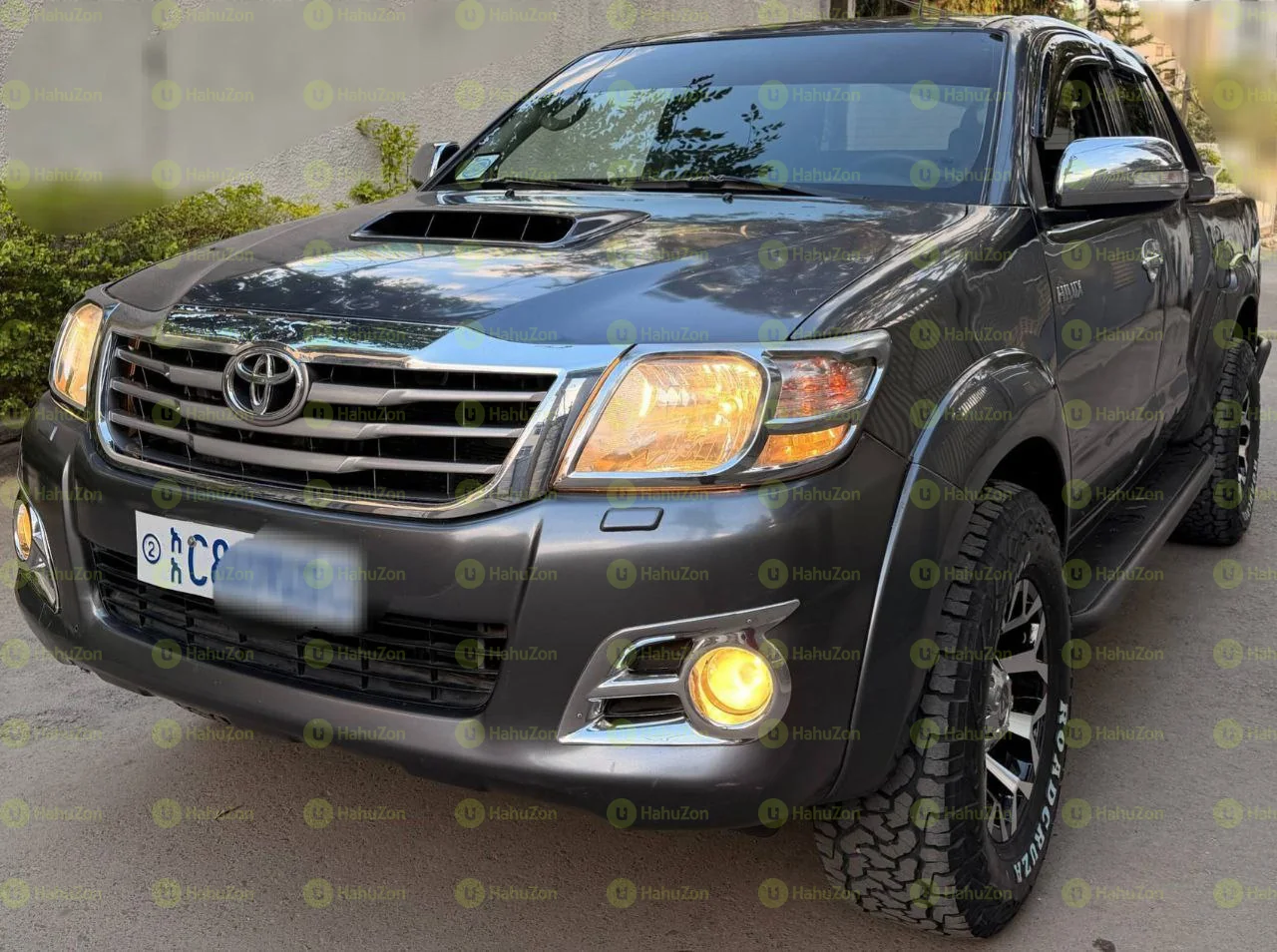 2013 Model-Toyota Hilux  kin Cab