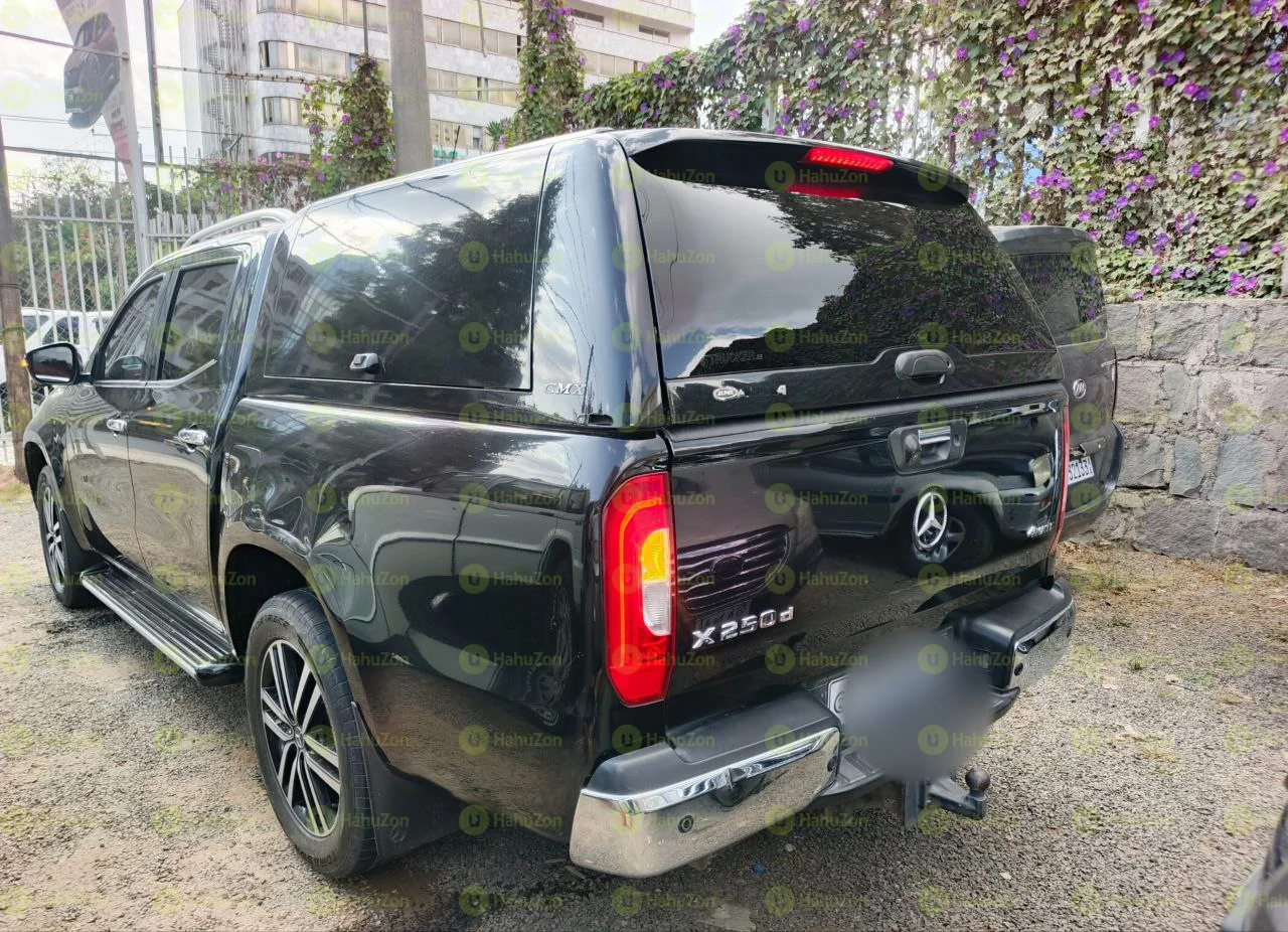 2010 Model-Mercedes Benz X250D