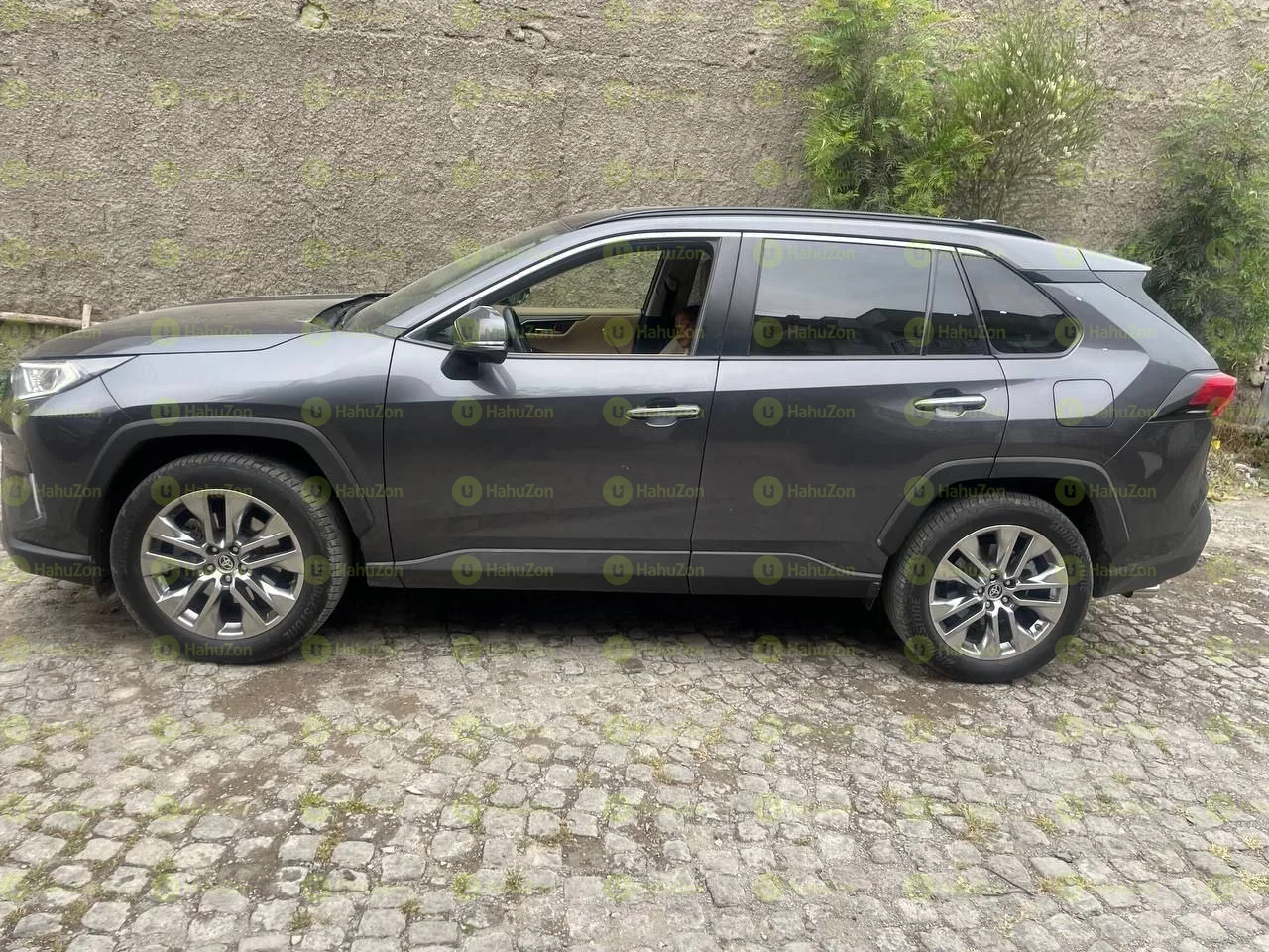 2020 Model-Toyota Rava 4