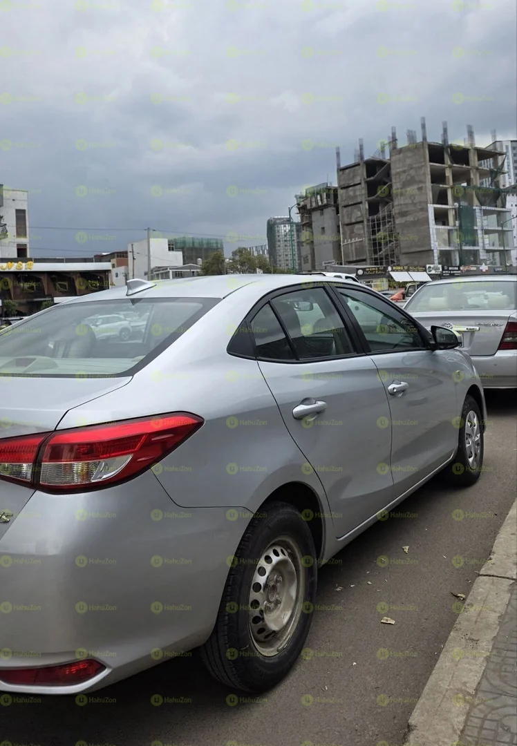 2013 Model-Toyota Yaris Sedan