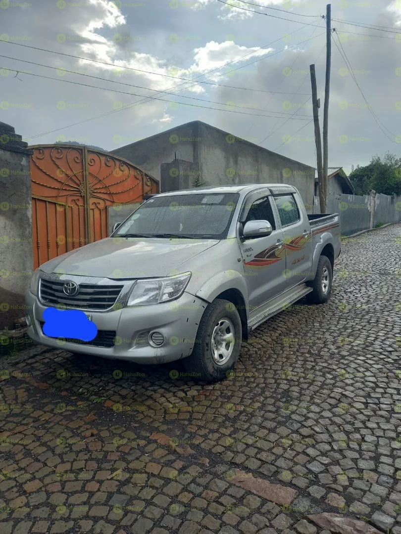 2012 Model-Toyota Hilux Double Cup