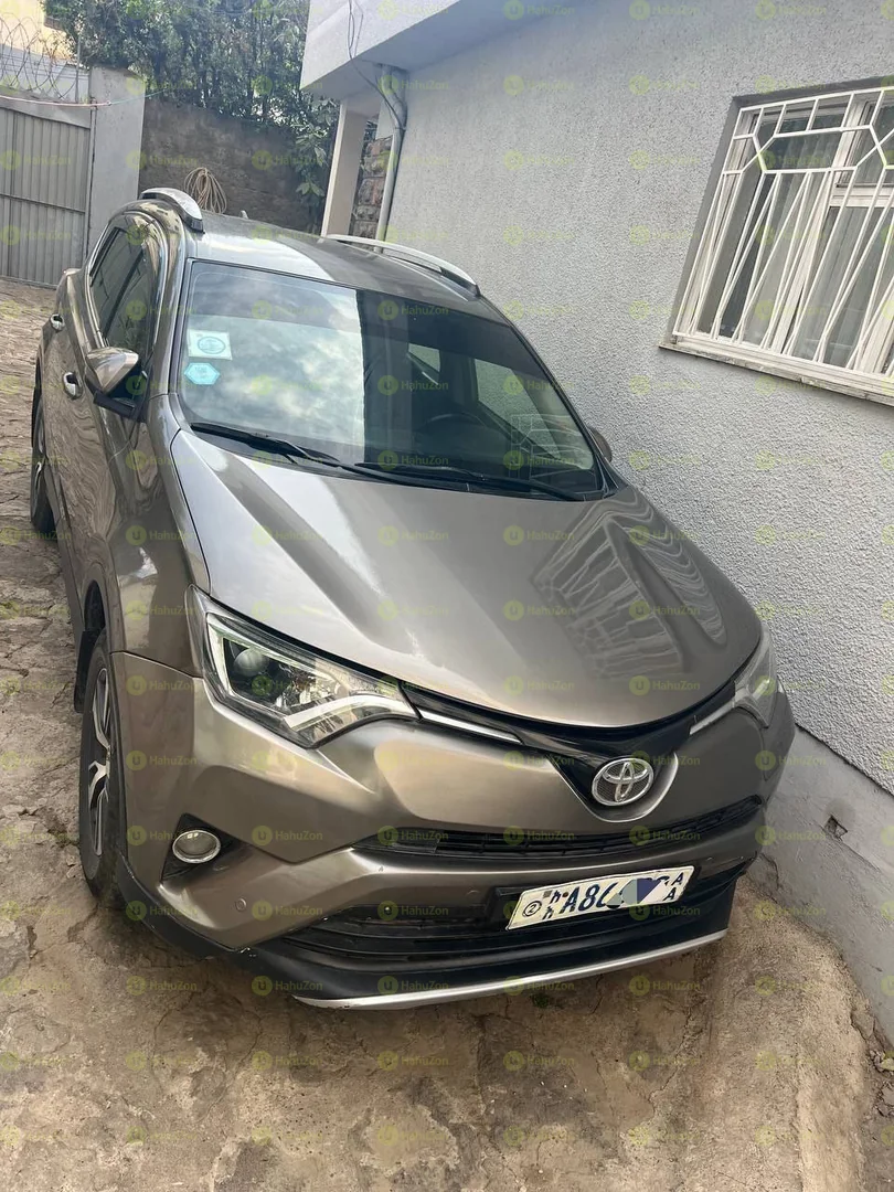 2016 Model-Toyota Rav4