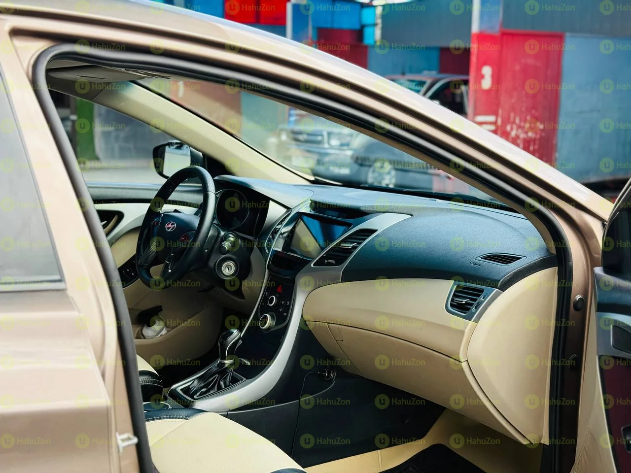 2015 Model-Hyundai Elantra