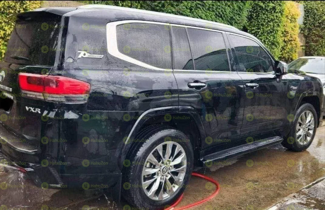 2023 Model-Toyota Land Cruiser VXR