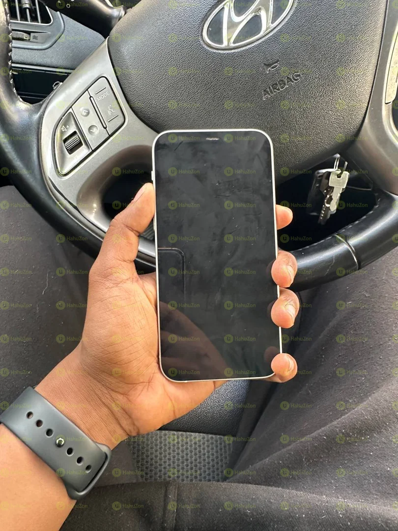 Apple iPhone 12