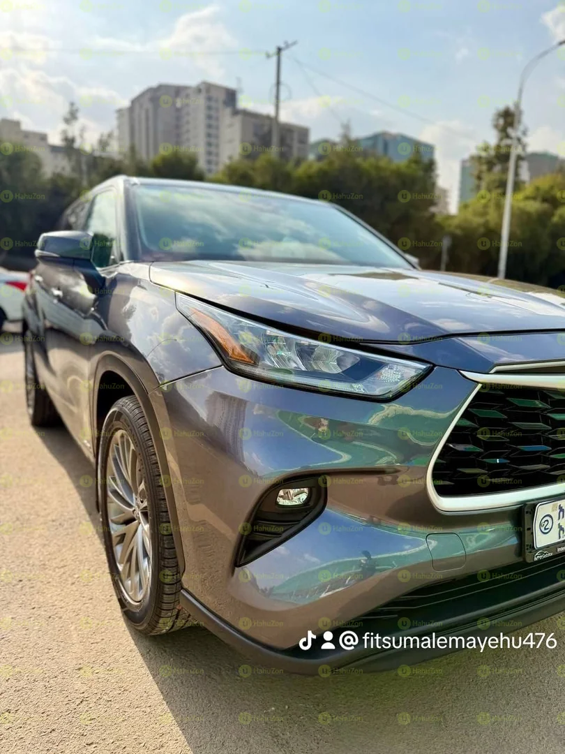 2023 Model-Toyota Highlander Hybrid
