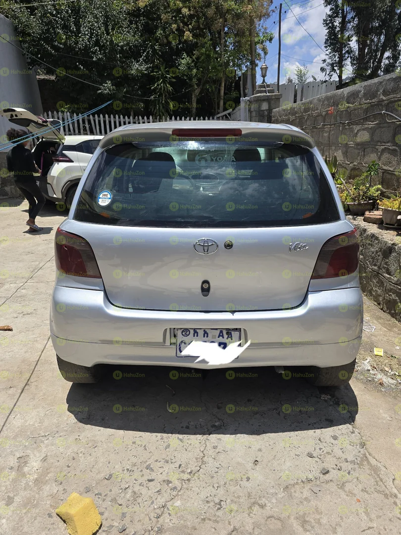 2001 Model-Toyota Vitz