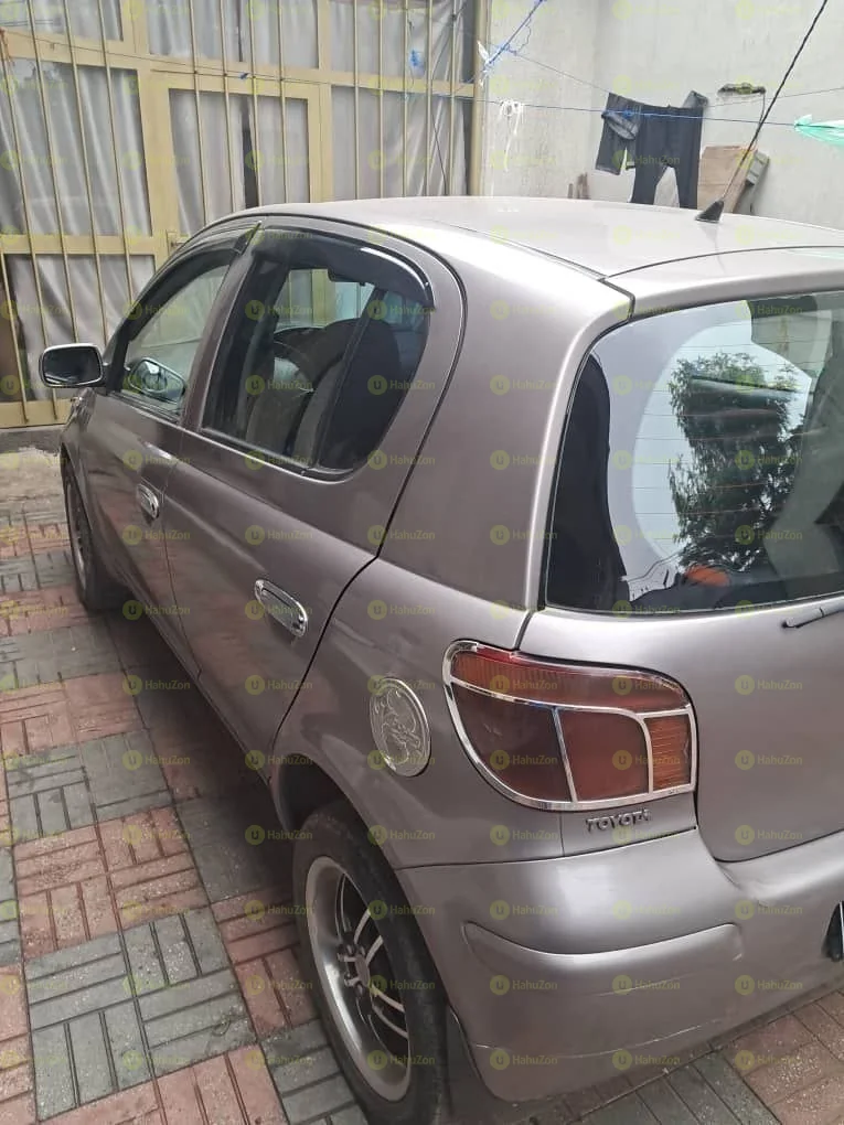 2003 Model-Toyota Vitz