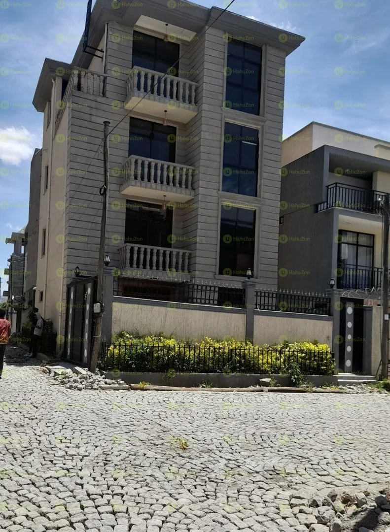 125 ካሬ የሚሸጥ G+3 ቤት በአያት