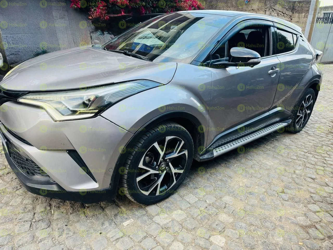 2017 Model-Toyota CHR