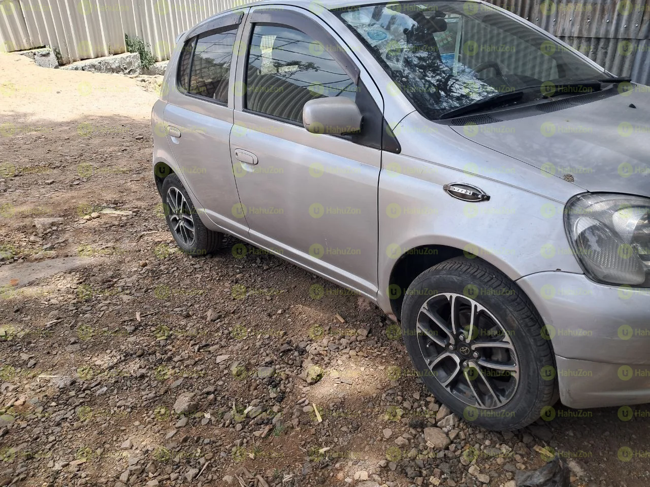 2001 Model-Toyota Vitz