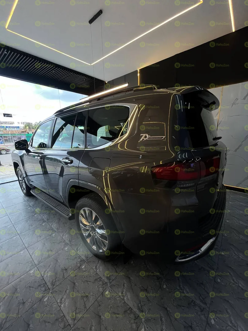 2022 Model-Toyota Land Cruiser LC300