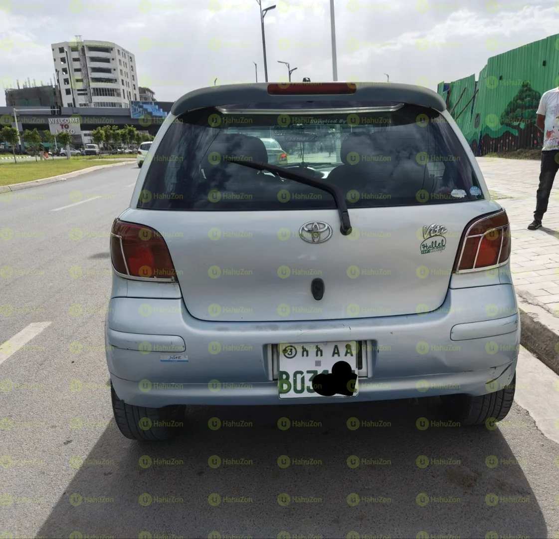 2004 Model-Toyota Vitz