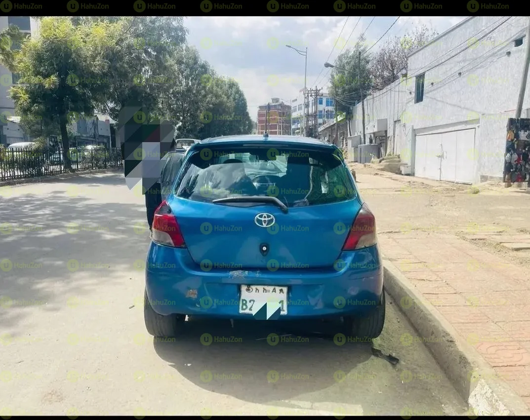 2008 Model-Toyota yaris Compakt