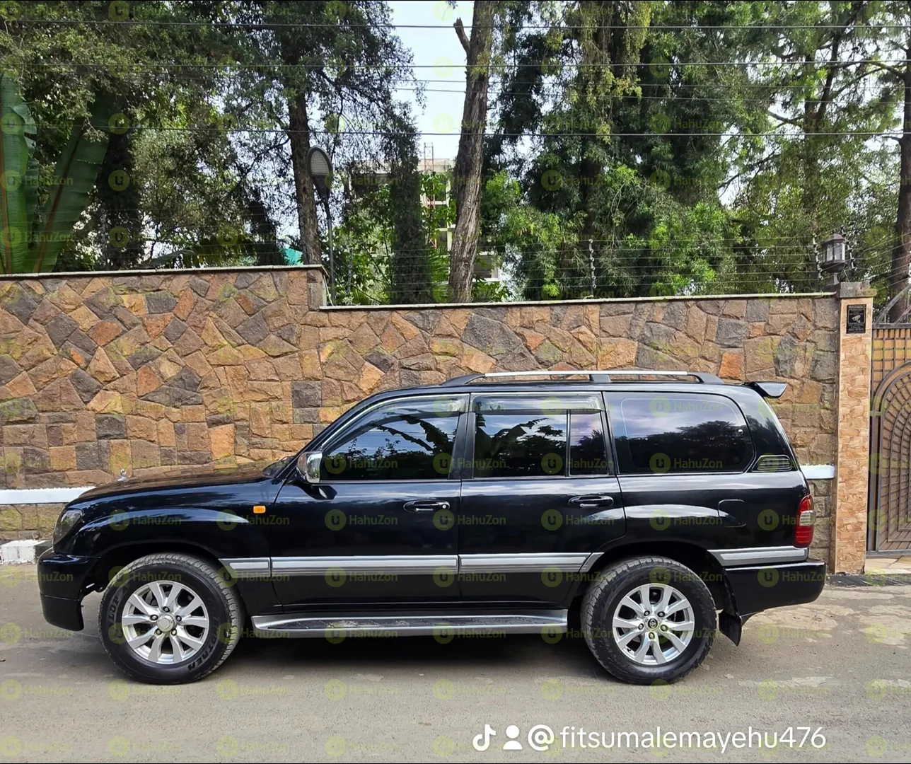 2006 Model-Toyota Landcruiser 1O5