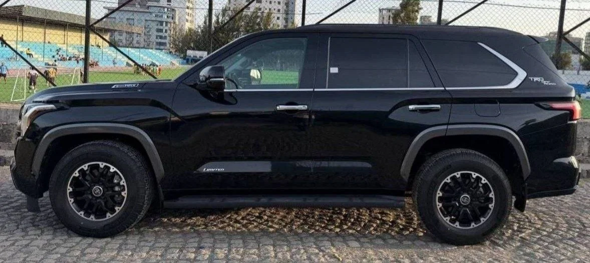 2023 Model-Toyota Sequoia Hybrid